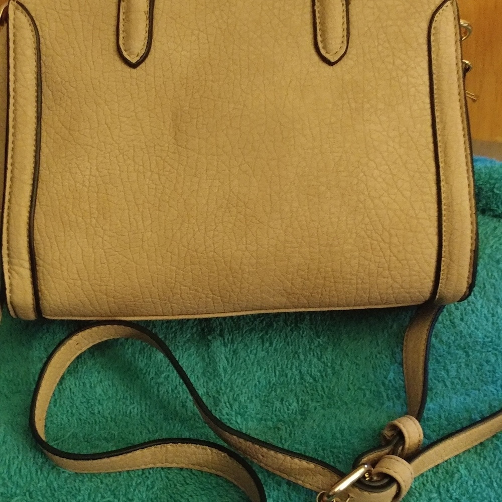 Urban Expressions handbag